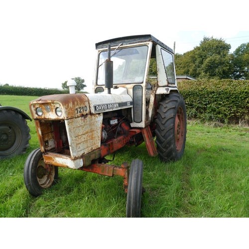 562 - David Brown 1210 tractor. 1976.  2 Wheel drive, said to be mechanically sound. SN.11154112. Reg. SCL... 