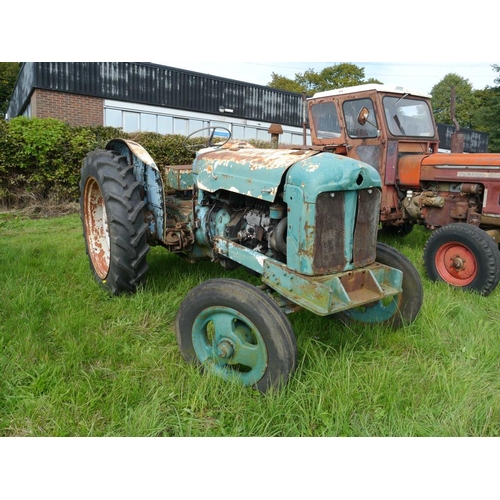 563 - Fordson E1A diesel Major industrial tractor. No linkage. Runs