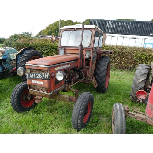 564 - Zetor 5711 tractor. Runs well. Supplied by Bexwell tractors, duncan cab. SN. L1598/7879 Reg. TAH 267... 