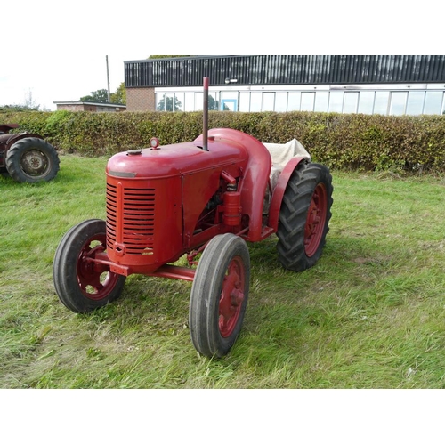 566 - David Brown Cropmaster VAK 1A tractor, 3 speed, engine free