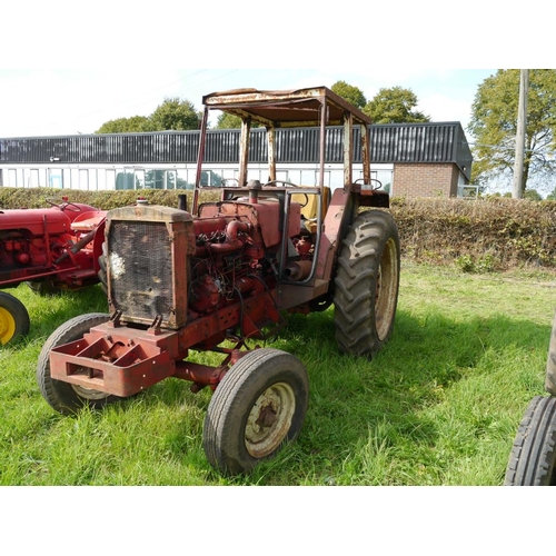 570 - International 634 tractor, some tinwork will be added. SN.2606