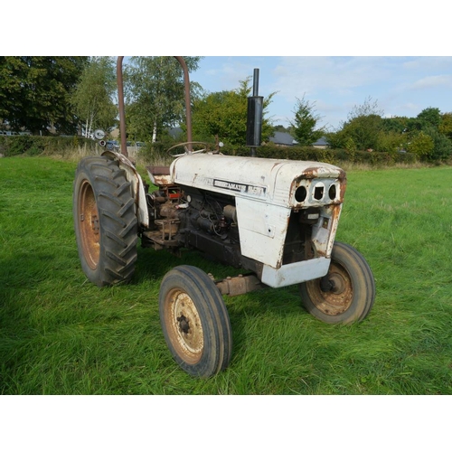 594 - David Brown Selectamatic tractor, runs, roll bar hydraulic assister ram