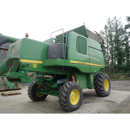 238 - John Deere T560i Hillmaster combine, 1143 engine hours, 823 drum hours, auto symmetric, chaff spread... 