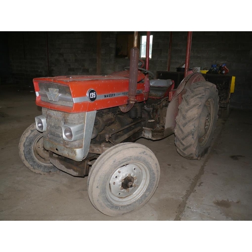 252 - Massey Ferguson 135 tractor, one owner, drawbar, pick up hitch, roll bar. Reg. ECJ 334C