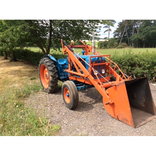 288 - Fordson Major tractor, starts and runs well, 1860 hours recorded, with one of the first JCB fore end... 