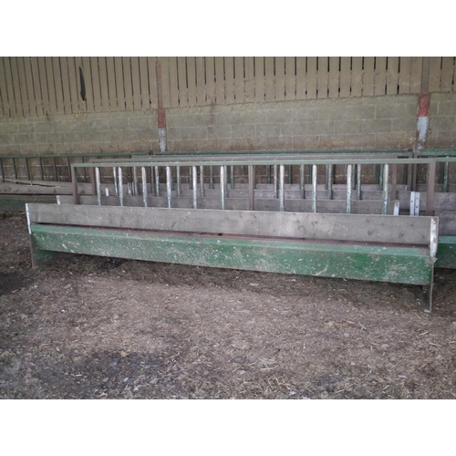 178 - Heavy duty steel 15ft cattle feed barrier manger