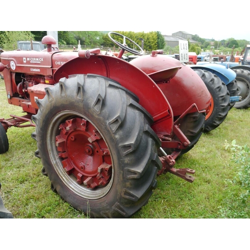 104 - McCormick International Super BWD6 standard tractor. Hydraulic drawbar. PTO. Runs  SN.1311 Reg. LAS ... 