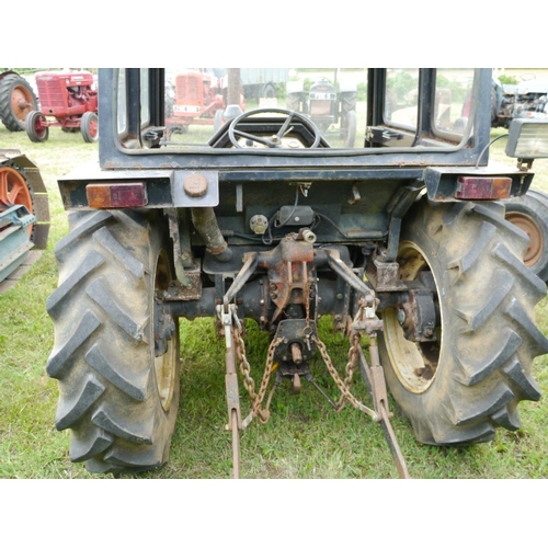 108 - Marshall 302 tractor with cab. Original off farm condition, runs, only 297hrs (not guaranteed) tidy ... 