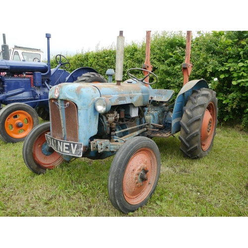 112 - Fordson Dexta tractor with roll bar. Runs. Reg. 741 NEV+VAT