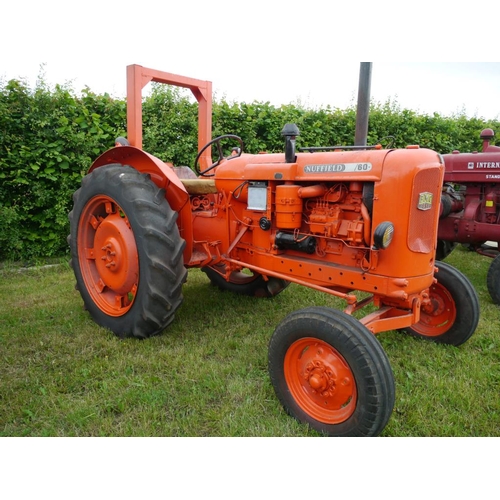 118 - Nuffield 10/60 tractor. Roll bar, lights. Runs. SN.71226. Reg. FBD 218C+VAT