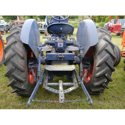 119 - Fordson Major E27N tractor. Early restoration, PTO, pulley, hydraulics, new tyres. Runs. Reg. CDO 68... 