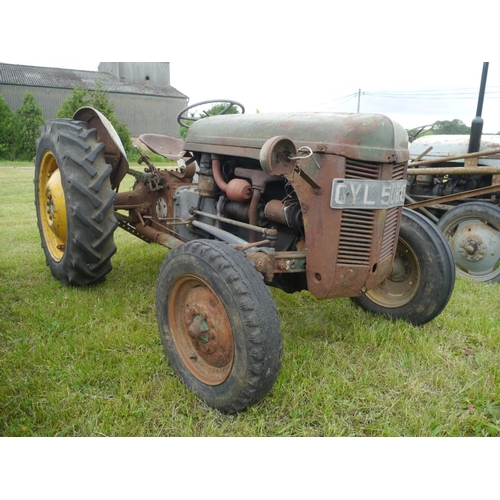 134 - Ferguson TEF tractor. Runs SN.466408 Reg. GYL 506C+VAT