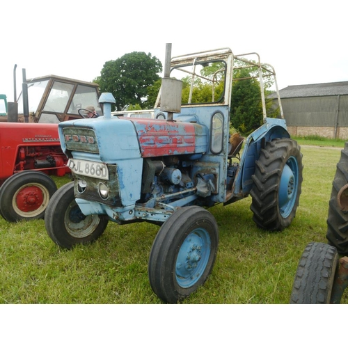 135 - Ford 3000 tractor. Cab frame, no hydraulics, no PTO. Runs. Reg. DJL 868D.+VAT