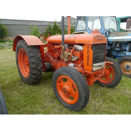 141 - Fordson Standard N tractor. Orange, wide wing, early restoration. Runs.  Reg. EU7 319+VAT