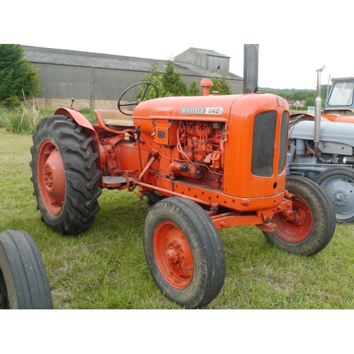 143 - Nuffield 342 tractor. Early restoration, good tyres, trailer tip pipe. supplied by Jones Garage, Wiv... 