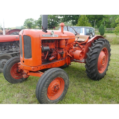 143 - Nuffield 342 tractor. Early restoration, good tyres, trailer tip pipe. supplied by Jones Garage, Wiv... 