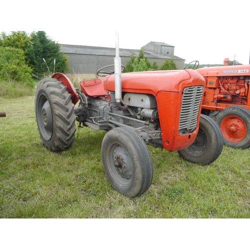 144 - Massey Ferguson 35 tractor. Runs. SN. SKM 82860+VAT. Reg LPR 62