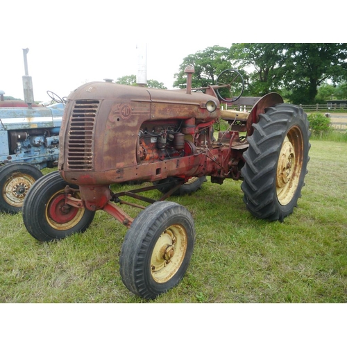 151 - Cockshutt 40 tractor. PTO, hydraulic trailer pipes. Runs Engine SN. 6B-230347185.+VAT