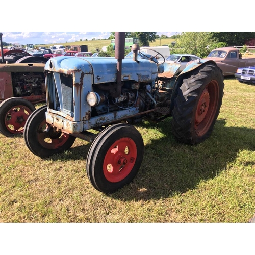 159 - Fordson Major diesel tractor. Runs +VAT