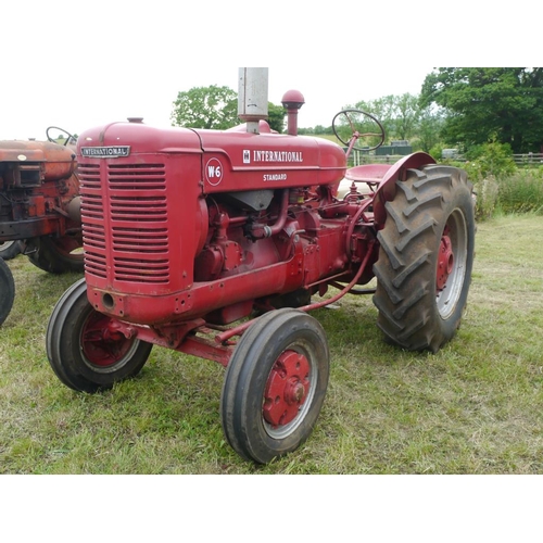 163 - International W6 standard tractor. Early restoration, pulley. Runs +VAT