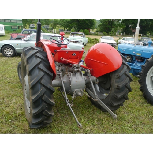 173 - Massey Ferguson 35 tractor. Restored. Runs +VAT