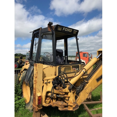 195 - Ford 555 tractor with back actor and loader+VAT