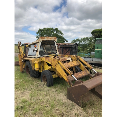 196 - JCB for spares and repair+VAT