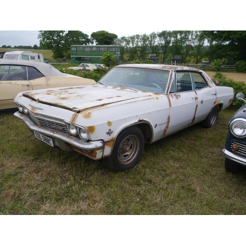 205 - Chevrolet Impalla. Imported on 22/2/91. For restoration, runs, no docs.  With key. Reg. EOL 588C