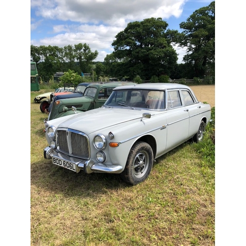 219 - Rover 3.5 4 door. 82767 Miles. Runs and starts. With key. Reg BOD606L