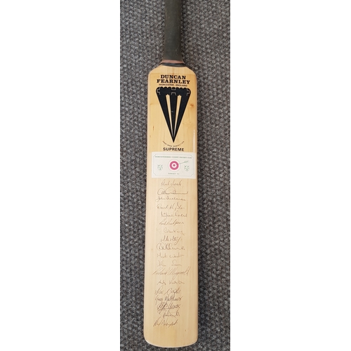 390 - Duncan Fearnley cricket bat signed by the Worcestershire cricket team 1983, including Greg Matthews,... 