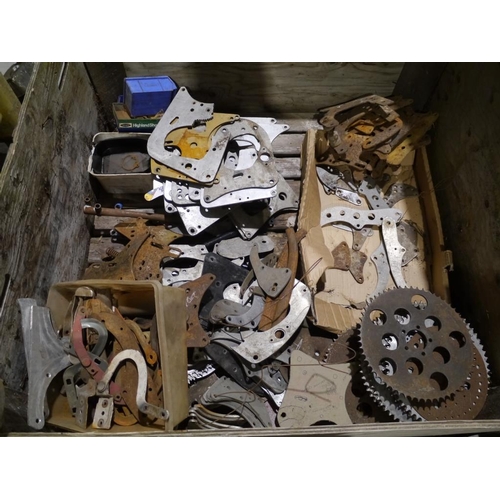 344 - Sprockets and engine plates