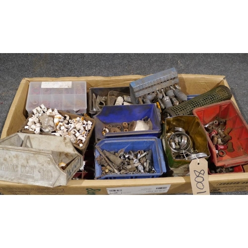 602 - Box of assorted fixings