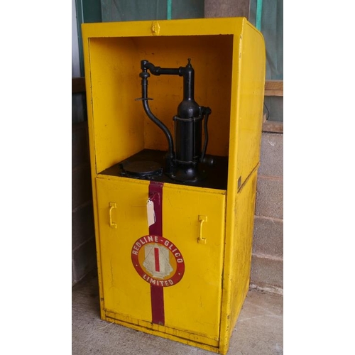 656 - Redline Glice Limited oil dispenser cabinet. No.12/1/27