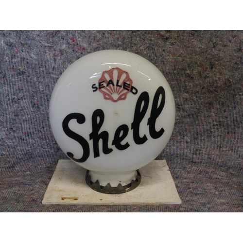 670 - Shell Sealed glass globe