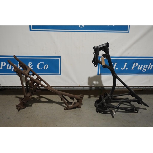 197 - 2 Honda frames