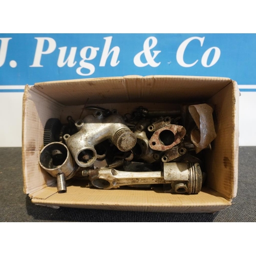 227 - Triumph gear clusters, pistons and pre unit Triumph spares