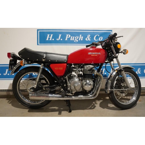 636 - Honda Super Sport 400 four motorcycle. 1976. 408cc. Very tidy bike, good chrome work. Reg. RAB 121P.... 