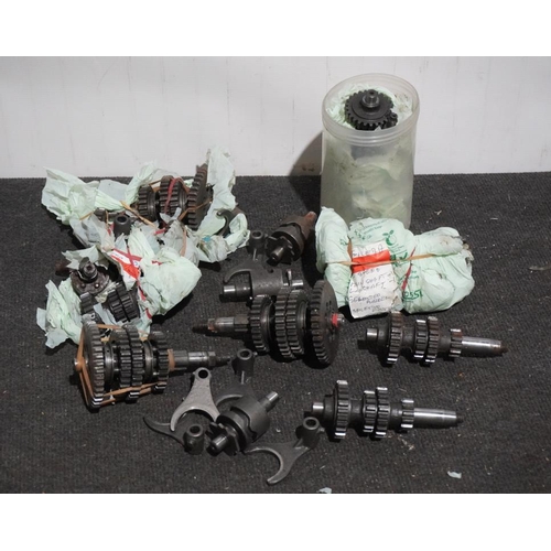 71 - Gilera 50cc 4speed gearbox parts