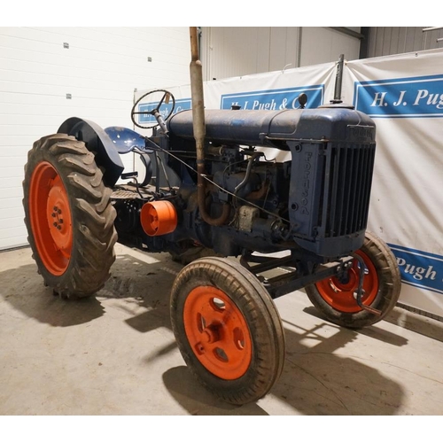 107 - Fordson E27N tractor