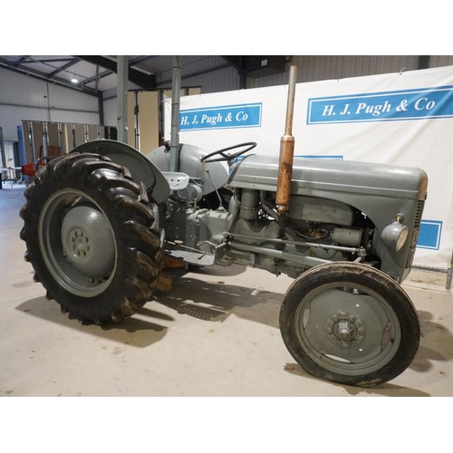 113 - Ferguson TED 20 tractor. 1952. Reg. OMB 798. V5