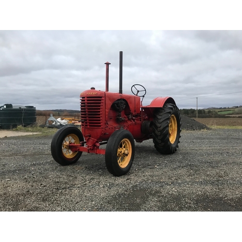 118 - Massey Harris Pacemaker tractor. 1938.Twin power model.  Runs, older restoration. SN 111721