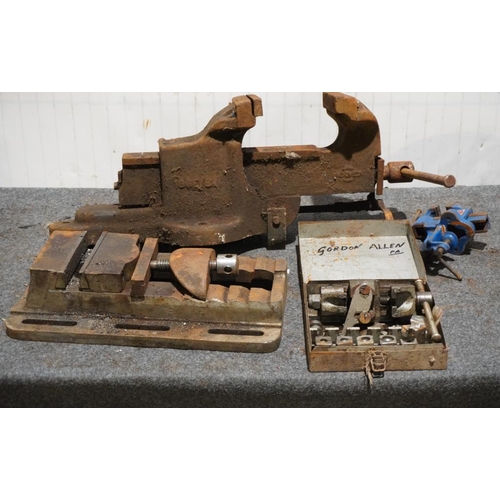 369 - Large bench vice, Jones Shipman engineers machine vice and 2 others