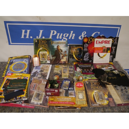 365 - Large selection of Lord of The Rings memorabilia