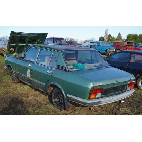 152 - Fiat 132 2 litre twin cam 5dr. V5, key. 1982. 1995cc Reg. AJO 132Y