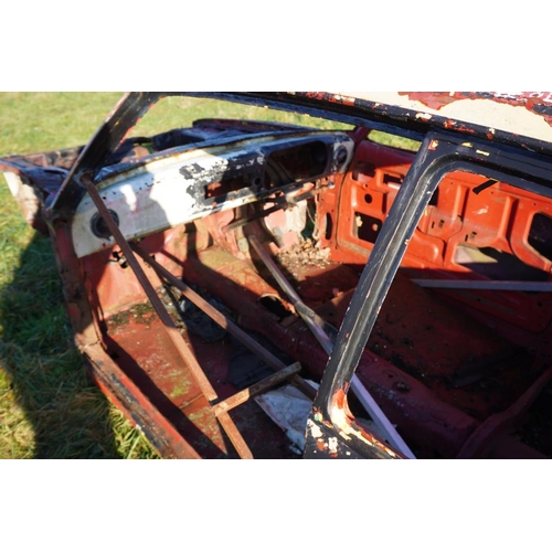 Mk2 2dr Ford Escort body shell 1976. 1600 sport version. Reg. VWP 905R ...