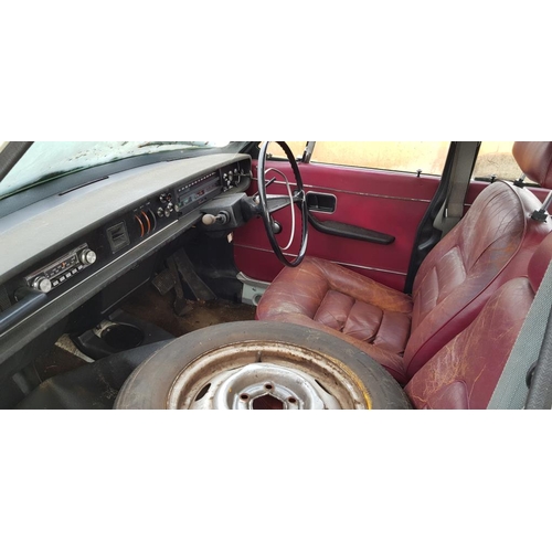 218 - Volvo 144 DL auto 5dr 1970, purple leather interior, runs and drives c/w spares. 1968cc, Reg. CPF 82... 