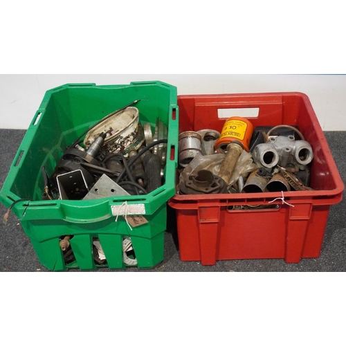 254 - Box of engine and clutch parts