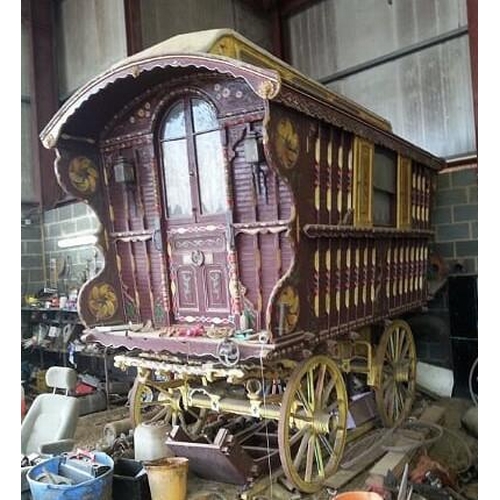 1541 - Chertsey gypsy caravan, barn stored for last 20 years, fully fitted with oven cooking stove