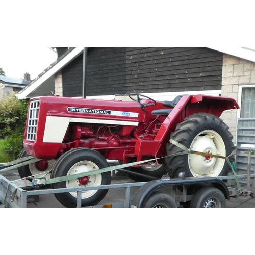 1569 - International 444 tractor. Reg. RSX 287M