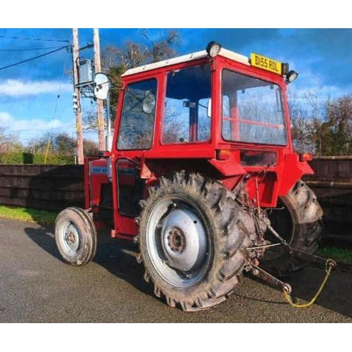 1570 - Massey Ferguson 230 tractor. 1985, 1 Former keeper. Reg. B155 RDL